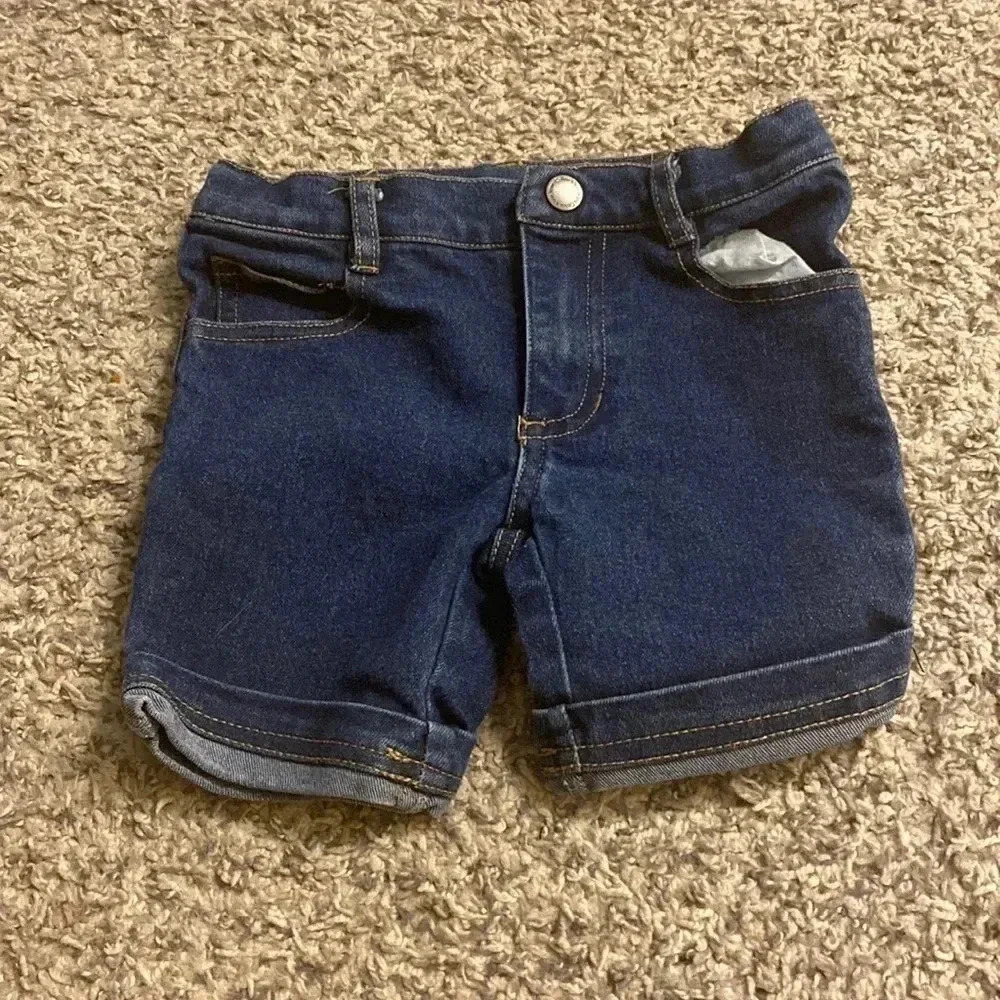 Calvin Klein toddler blue denim shorts | size 4T UNISEX